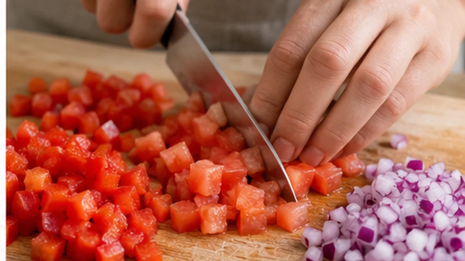 Etape 1 : Préparer les légumes — Guacamole léger avocat, citron et coriandre